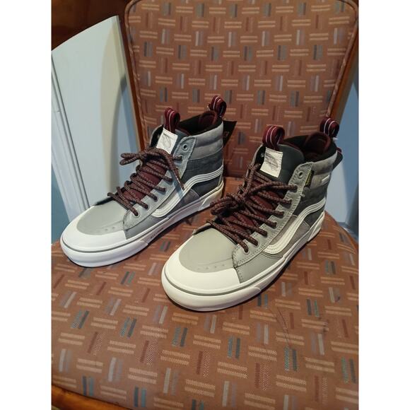 New Men's 8 Wonen's 9.5 Vans SK8-HI MTE-2 Trainer Shoe Pewter / Drizzle/Grey - Picture 2 of 10